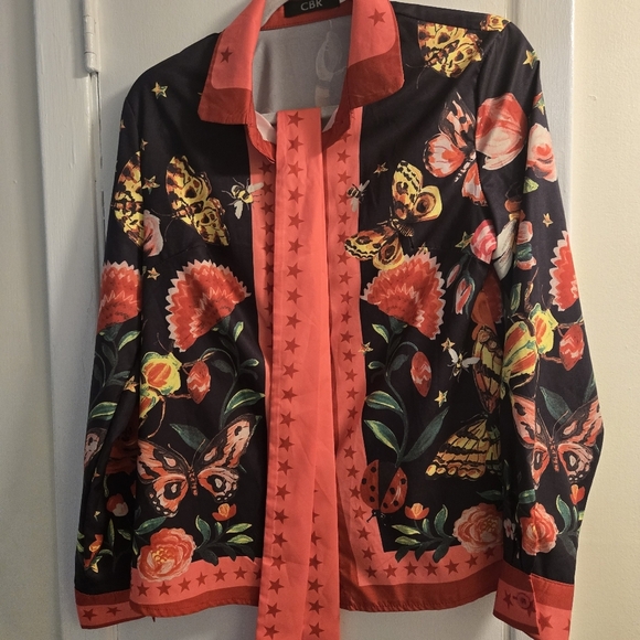 CBR Chic Long Sleeve Floral Butterfly's Lady Bug Bees Snake Top Size M - Picture 9 of 11